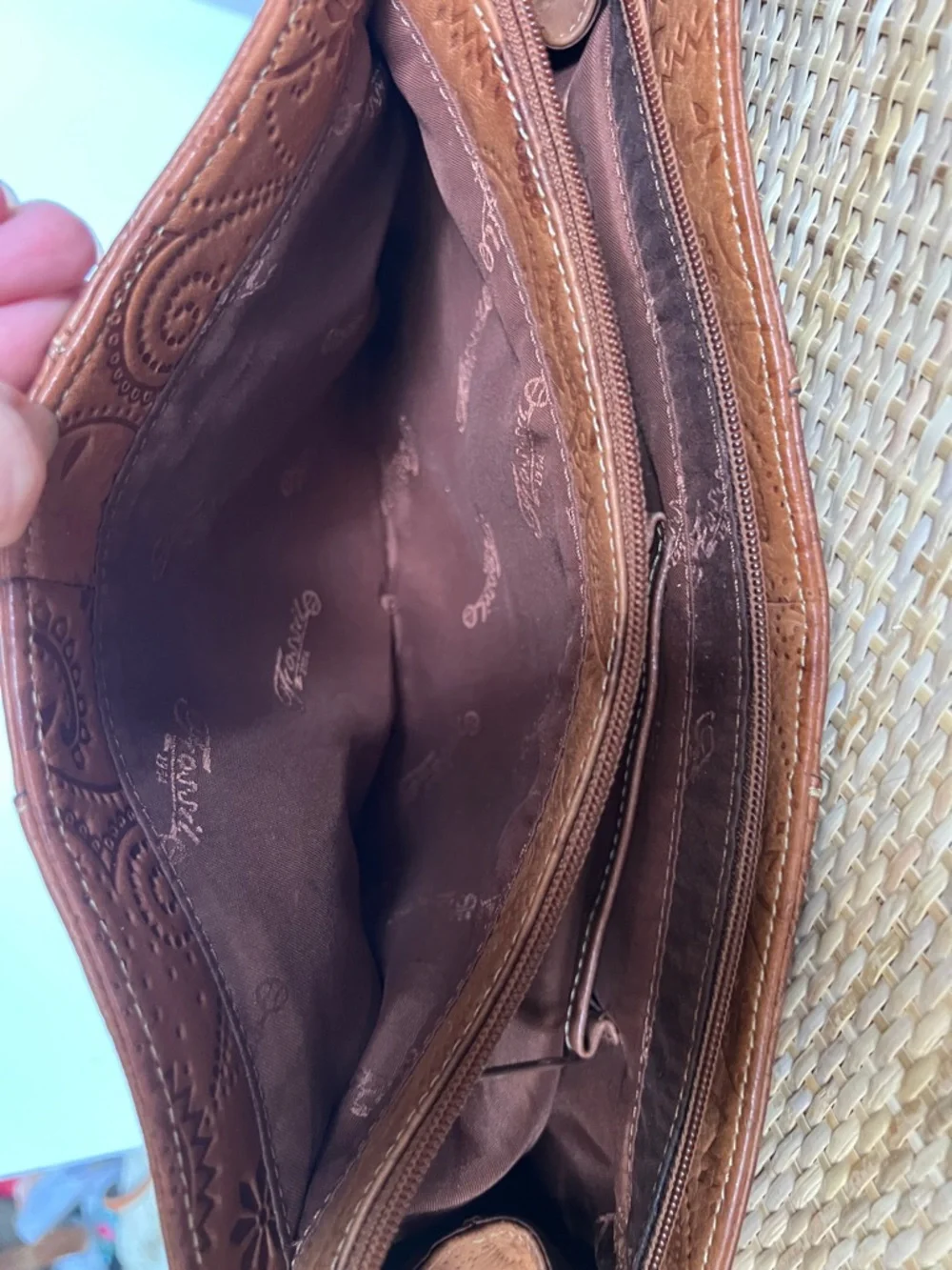 Fossil Tooled Floral leather Y2K Satchel Shoulder Bag Caramel Brown Leather - Picture 7 of 13